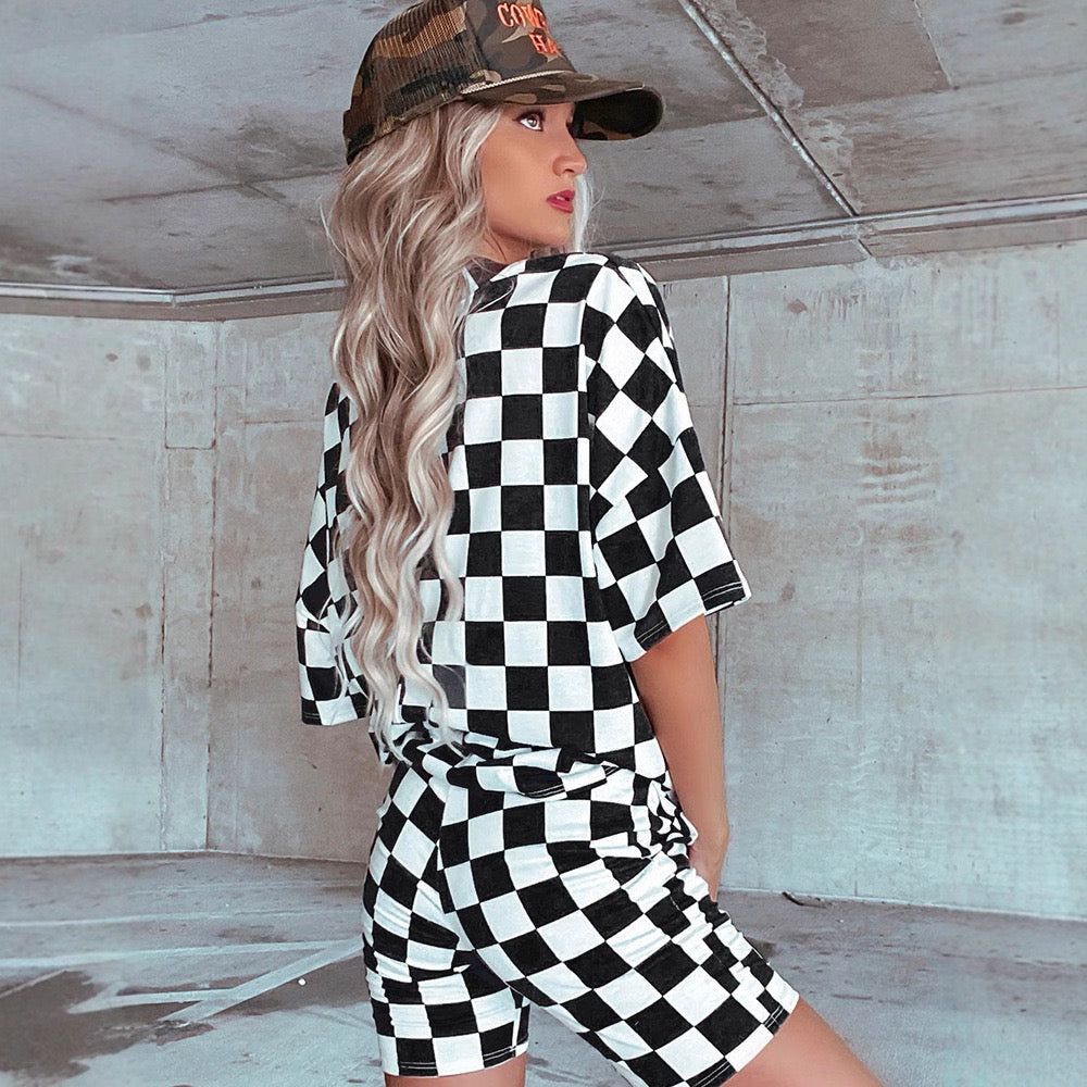 Checkered Set