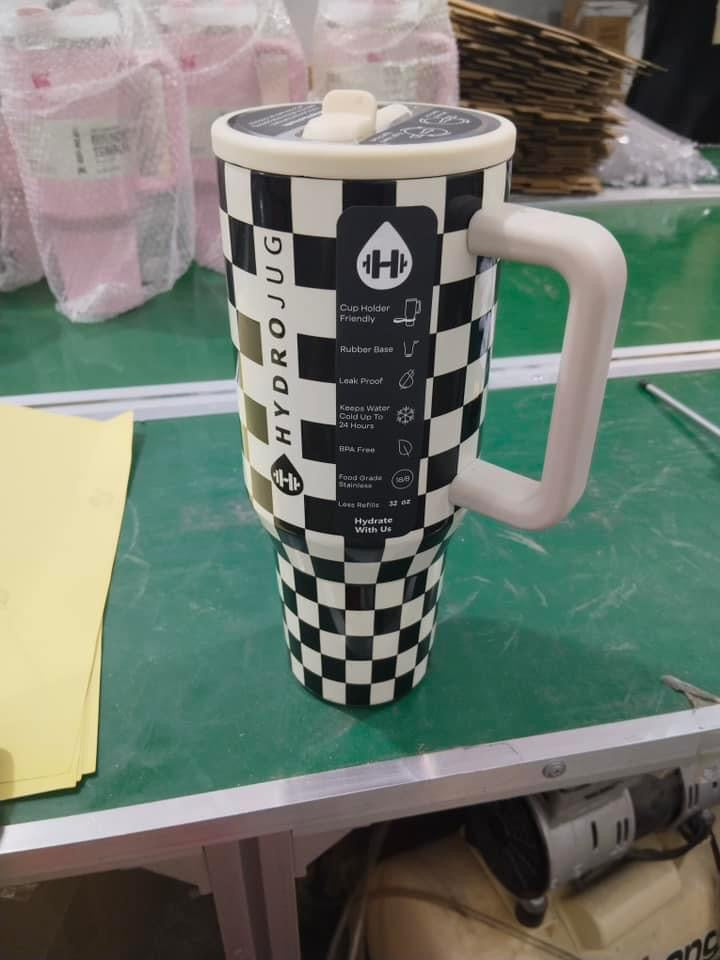 32oz Checkered